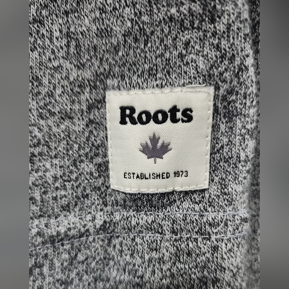 Roots Gender Free Grey Long Sleeve Plaid Shirt with Maple Leaf size:L - Picture 3 of 7